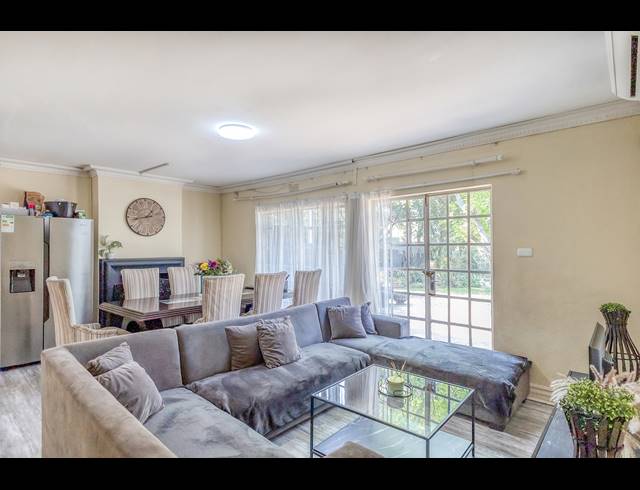 2 BEDROOM APARTMENT RENTED IN RIVONIA